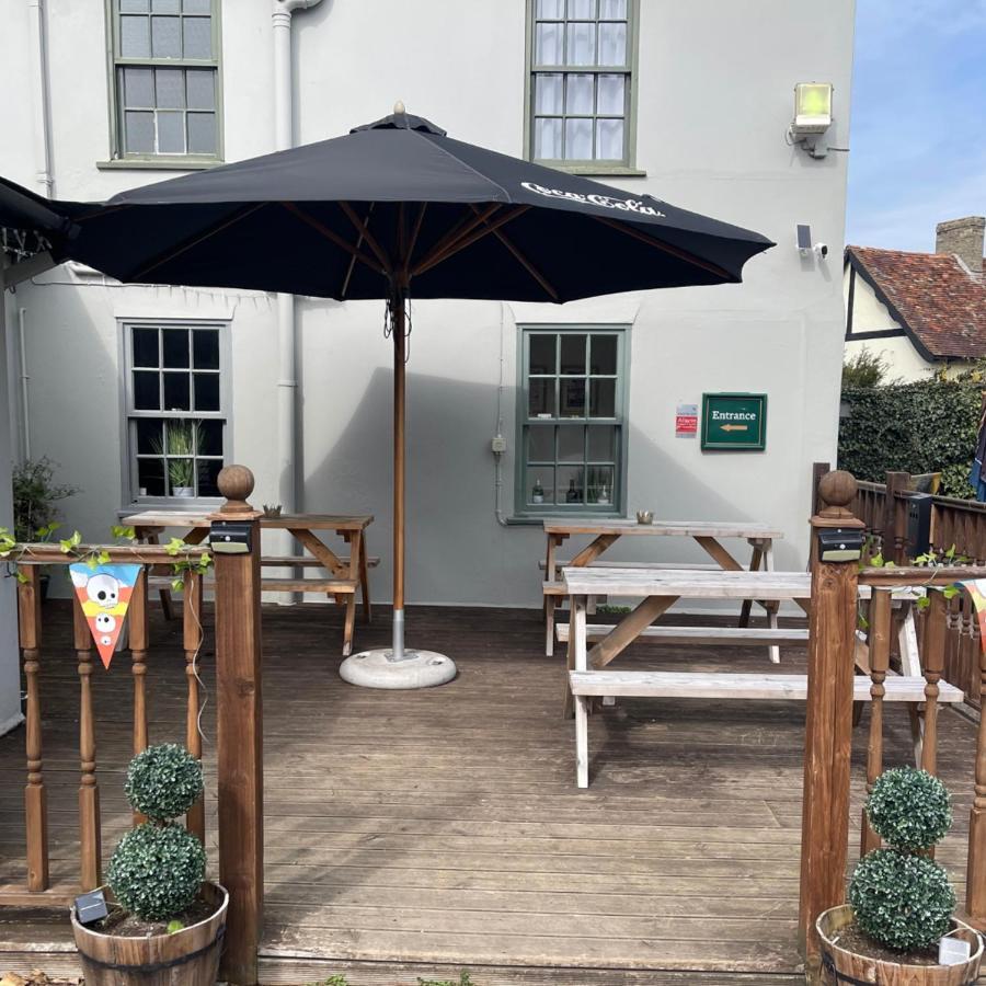 Queens Head Inn Saffron Walden Exterior foto